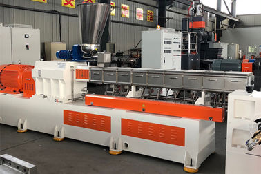 Trung Quốc Máy đùn trục vít đôi 75mm 500 Kg / H Công suất 12 tháng Bảo hành nhà máy sản xuất